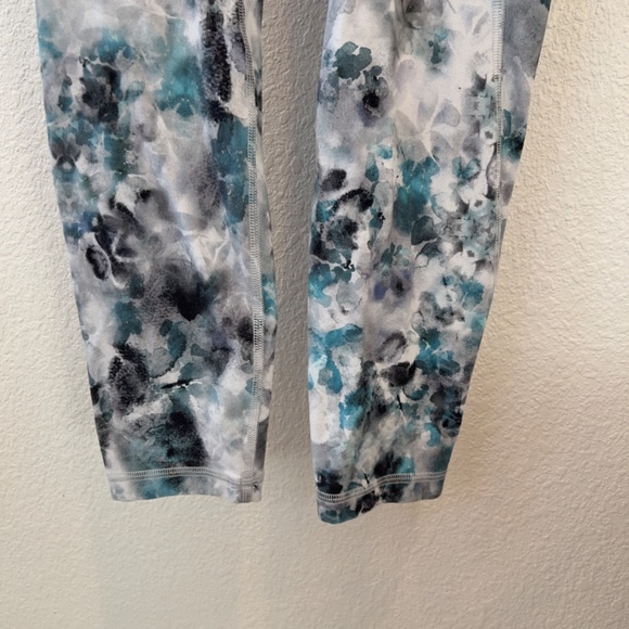 LULULEMON Unlimit High -Rise Leggings size 2 - Picture 8 of 10